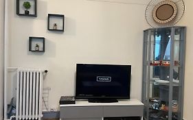 Studio Proche Paris, Proche Meteo 4,13